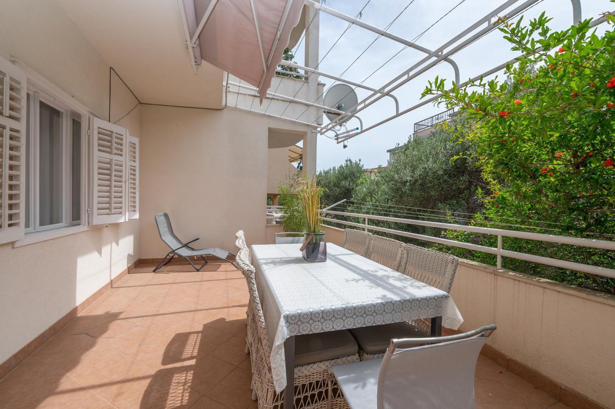 Apartments Sokol Makarska Exterior photo